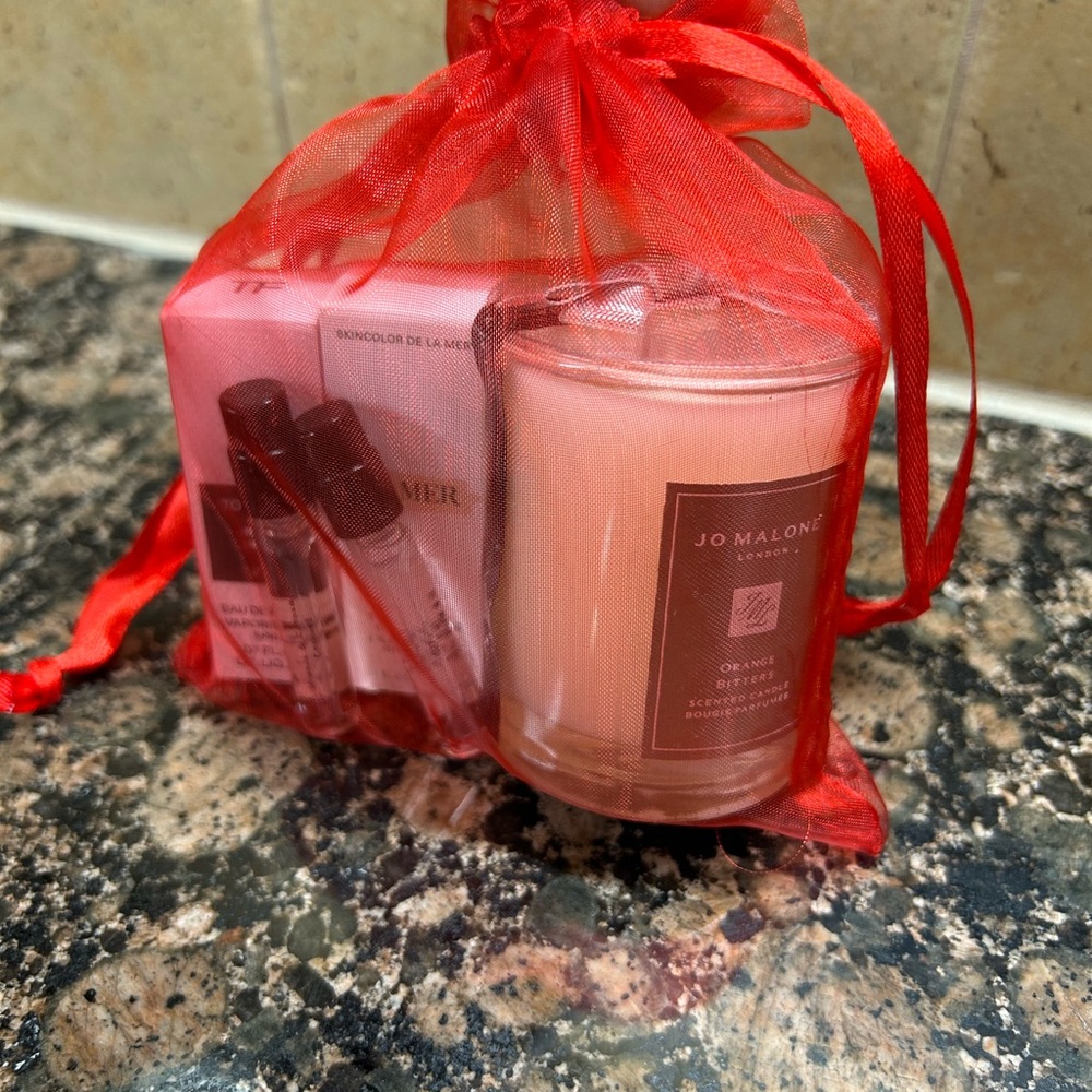 Tom Ford , Jo Malone, & La MER Self-care gift bag